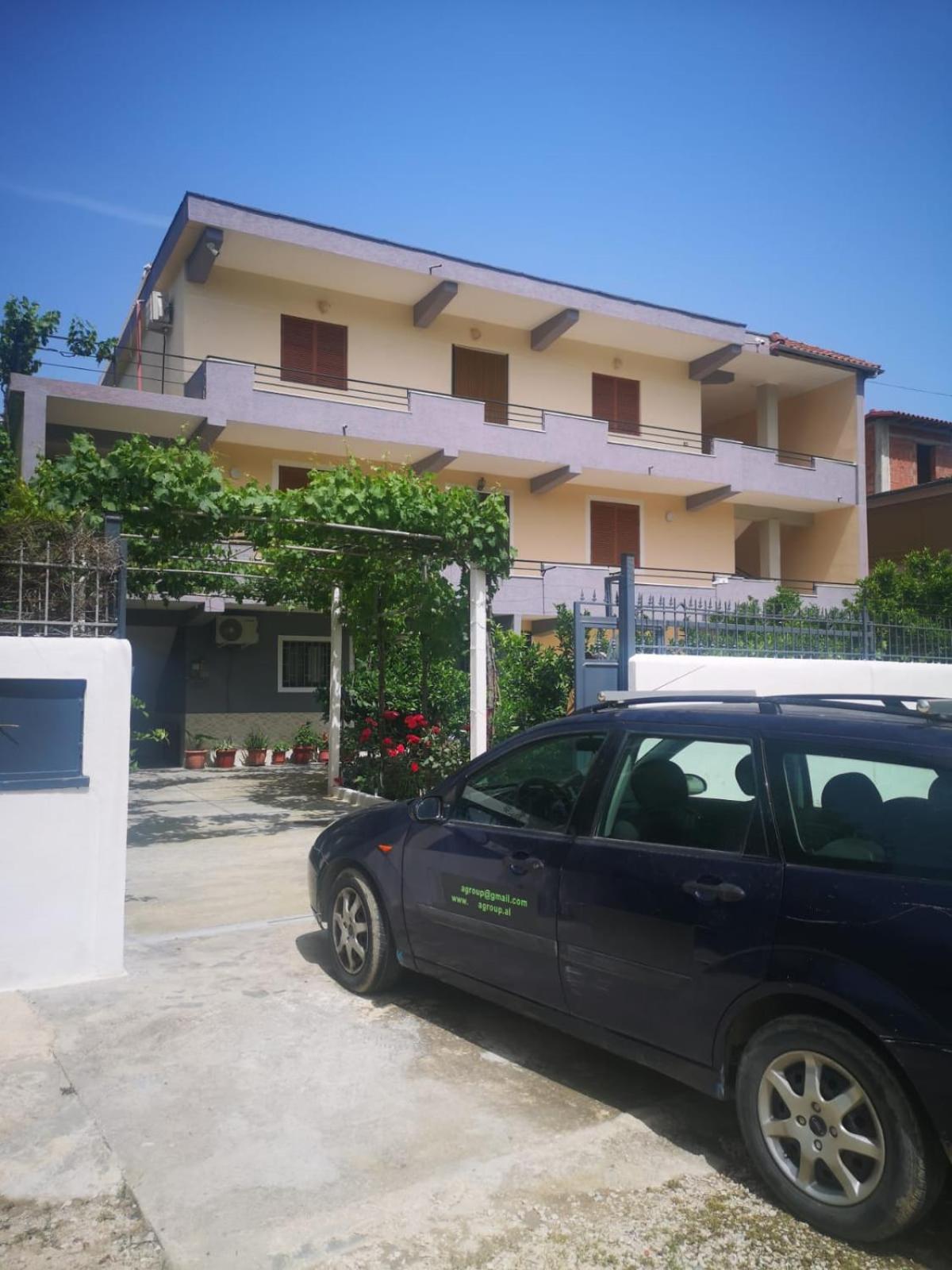 Guest House Emi Berat Buitenkant foto