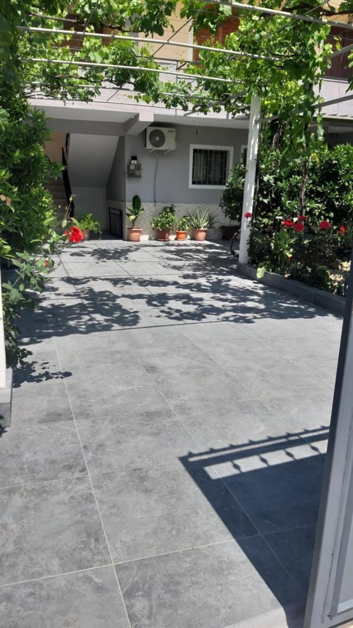 Guest House Emi Berat Buitenkant foto